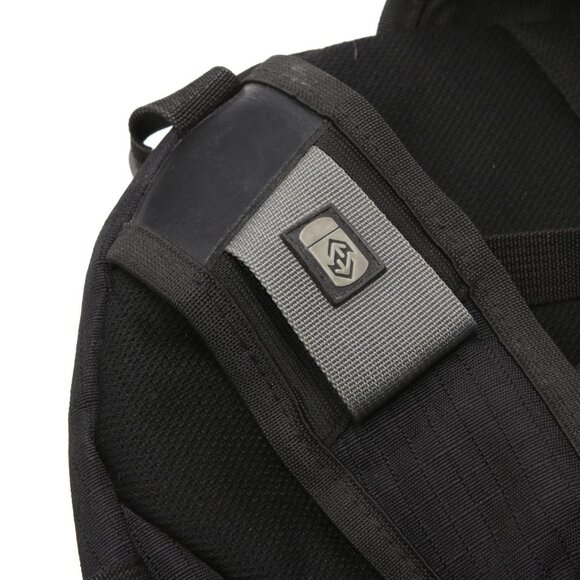 ROOTS Backpack Knapsack Bag Black Grey School Travel Hiking Outdoors Summer - Picture 10 of 13